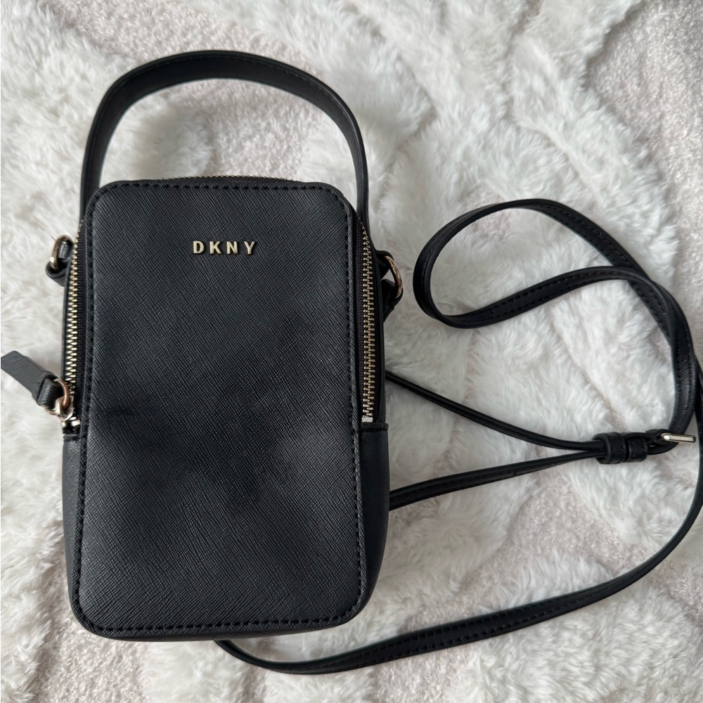 DKNY Elegant Black Crossbody Bag